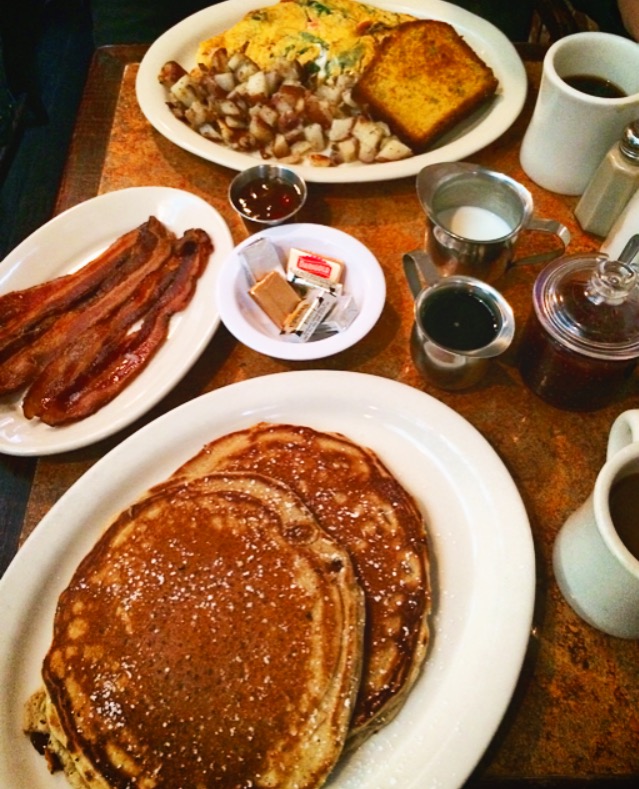 Dottie's True Blue Cafe