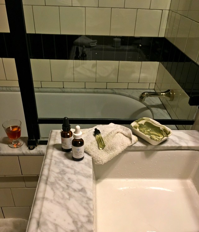 Girls Weekend at The Chicago Athletic Association, Crude, RebeccaWanderlusting