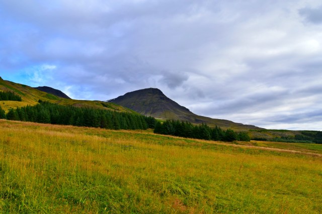 Hiking Mount Esja, Iceland, RebeccaWanderlusting