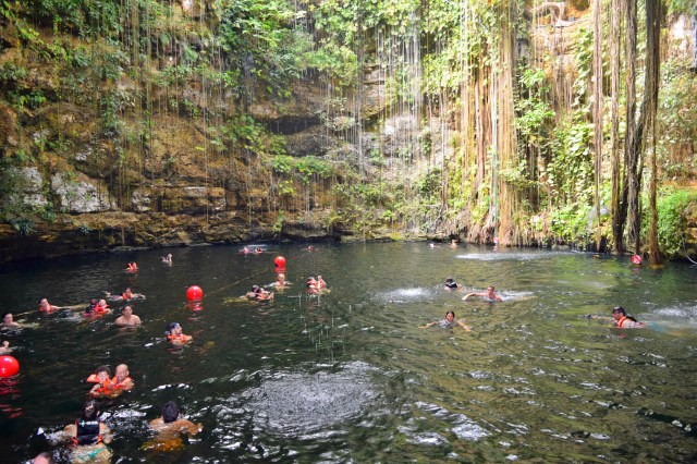Cenote Ik Kill, Touring Chichen Itza, Mexico, RebeccaWanderlusting