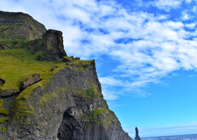 Black Sand Beach, Vik, Iceland, RebeccaWanderlusting