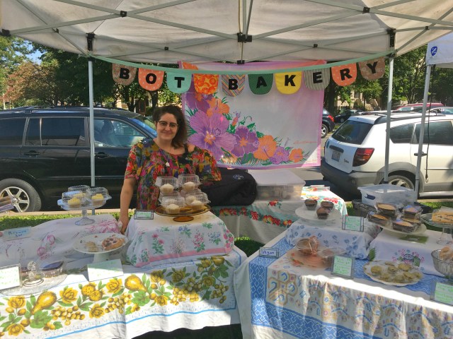 Logan Square Farmers Market, Chicago | RebeccaWanderlusting