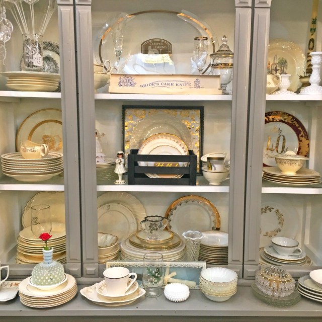 Bluedoor Antiques, Grand Rapids, RebeccaWanderlusting