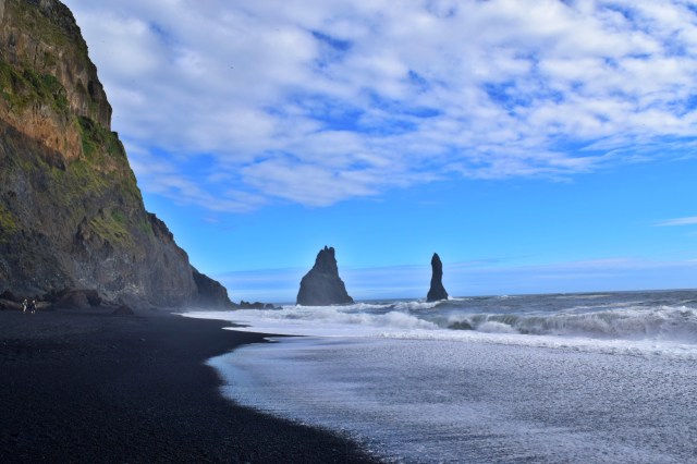 Black Sand Beach, Iceland, RebeccaWanderlusting