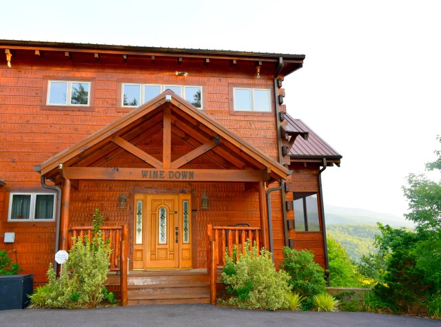 Wine Down Cabin, Gatlinburg, RebeccaWanderlusting