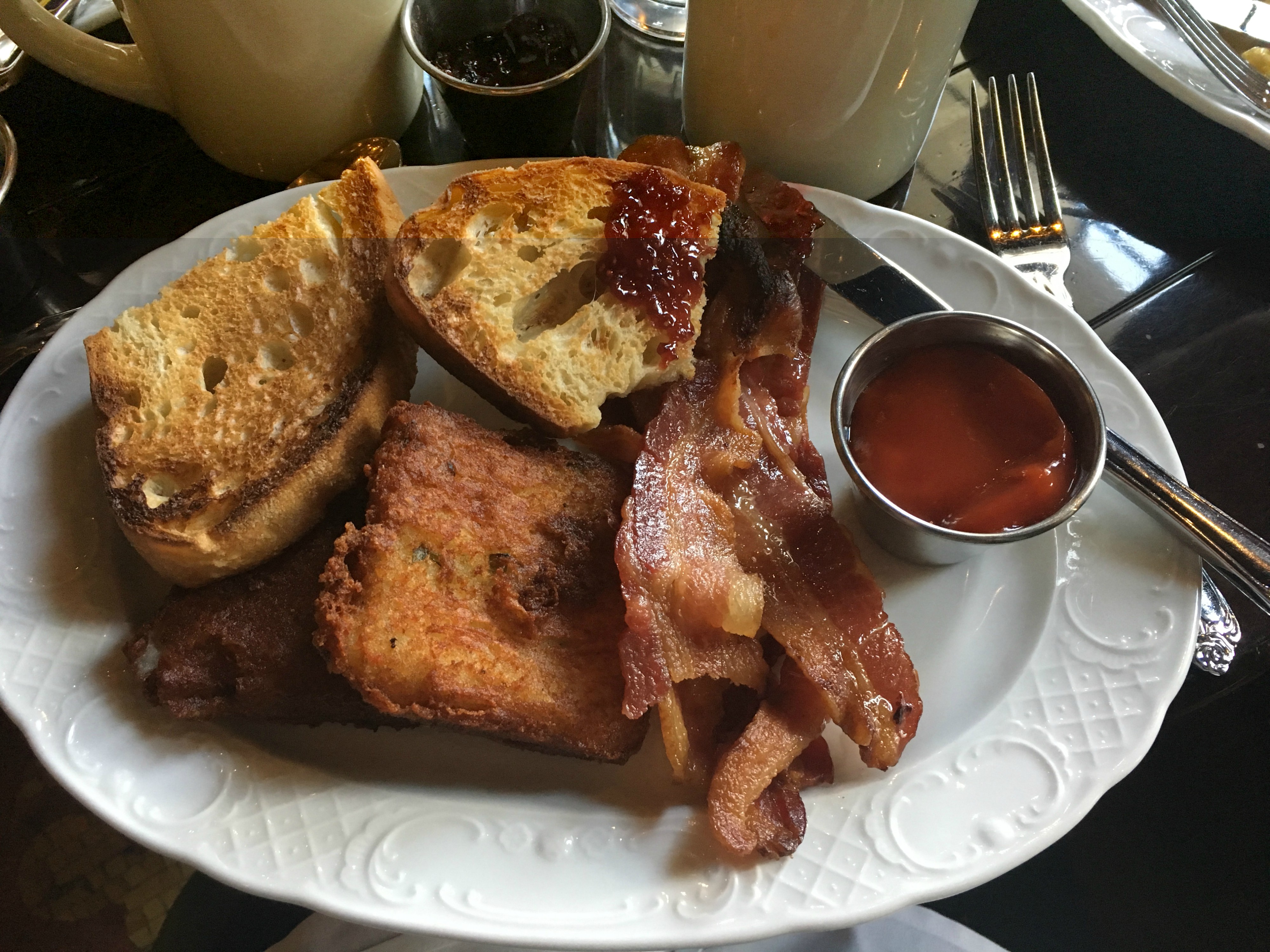 Girls Weekend at The Chicago Athletic Association, RebeccaWanderlusting