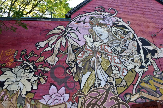 Neighborhoods in Toronto | RebeccaWanderlusting