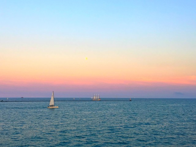 Mystic Blue Cruise, Chicago, RebeccaWanderlusting