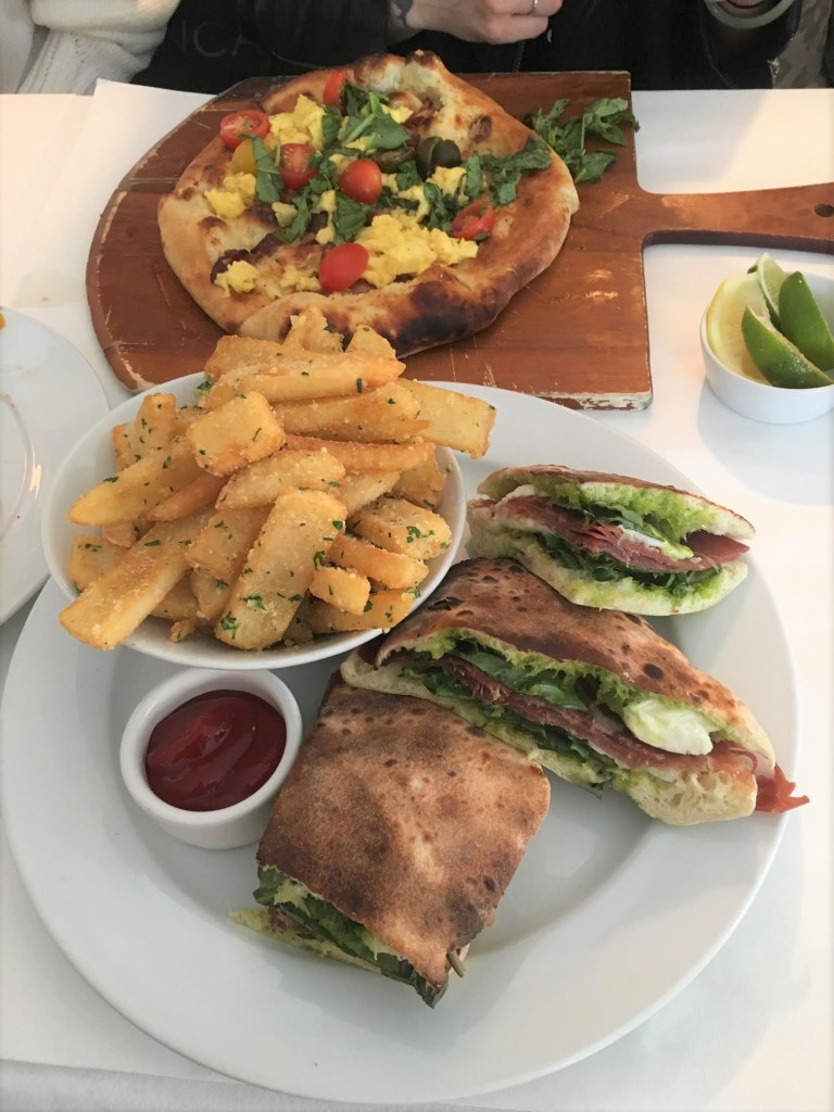 Villa Blanca, Los Angeles